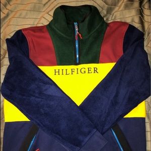 Tommy Hilfiger sweater